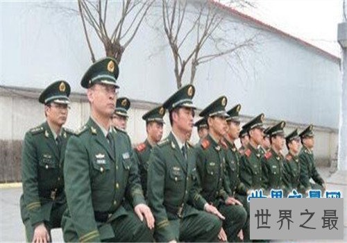 中国军队十大“酷刑”排行榜，他们果然都是硬汉