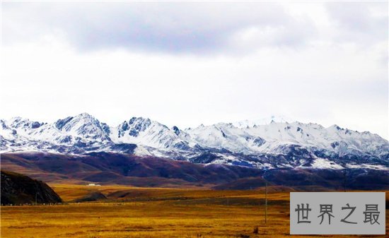 盘点中国十大最美草原排行榜，假期旅游必去圣地！