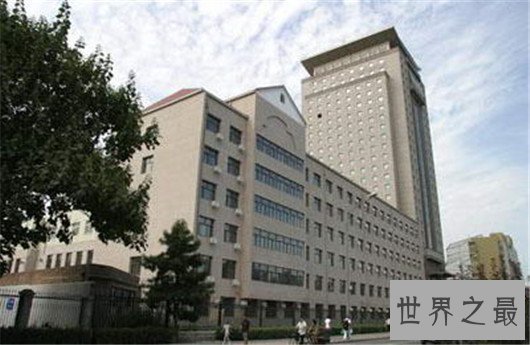 北京戏曲艺术职业学院怎么样，占地44亩师生只有700人