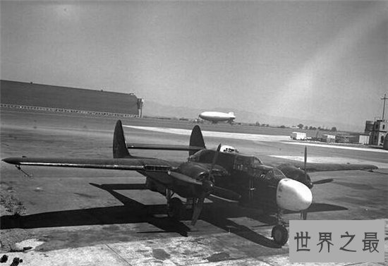 P-61堪称美国首架夜间作战机，可坐三人的重型战斗机