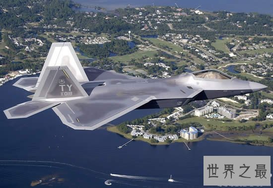 世界上最先进的战斗机，美国F-22猛禽(中国歼20上榜)