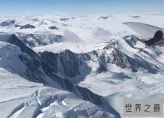 史上最大冰山崩离，面积高达6000平方公里