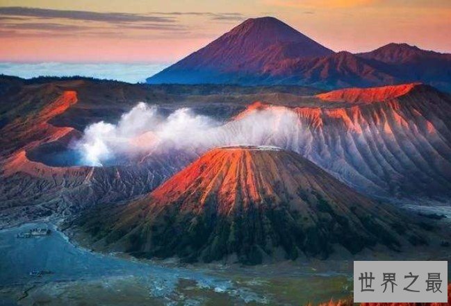 世界上最多火山的地方，一个国家有一百多座火山