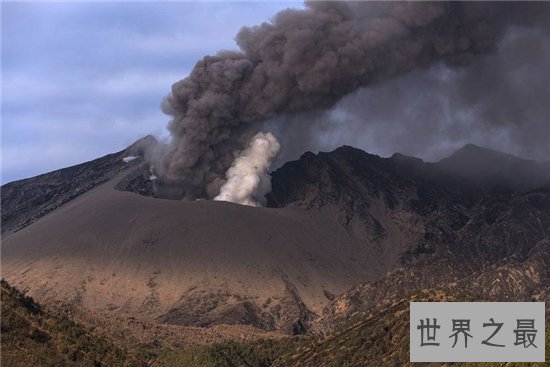 日本著名的火山排行，日本旅游必去的五大火山景点！