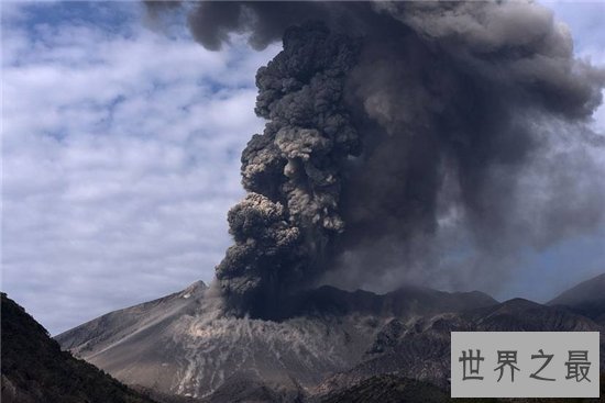 日本著名的火山排行，日本旅游必去的五大火山景点！