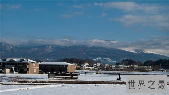 日本著名的火山排行，日本旅游必去的五大火山景点！