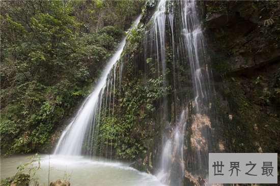 风景秀美的地方那里去 武隆天坑值得你一看