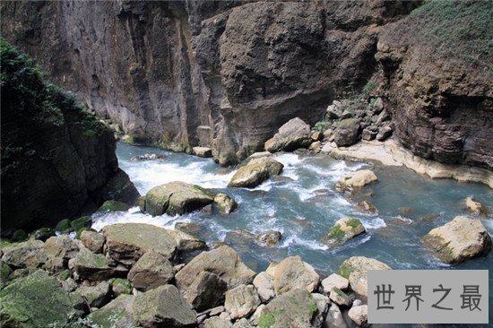 小寨天坑——江山多绮丽绝境在险峰 美丽而又神秘的地方