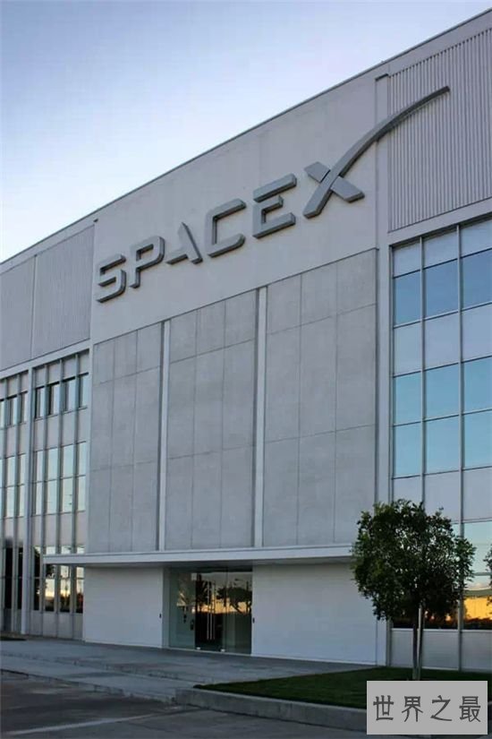 space x研发制造航天器，多次失败才得以成功