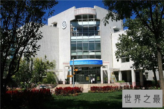 菲律宾十所最昂贵的大学，恩德伦大学学费高达6000美元！