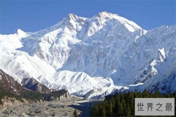 世界十大高的山 乔戈里峰地势极为陡峭，第三又被称为杀手山