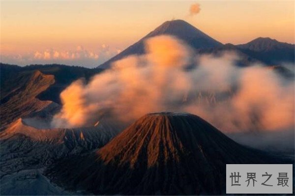 世界十大超级火山 长白山火山成人气旅游地，你认识哪几座